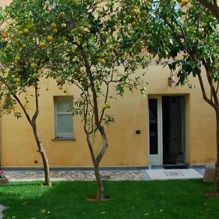 La Corte Di Lucina Hotel