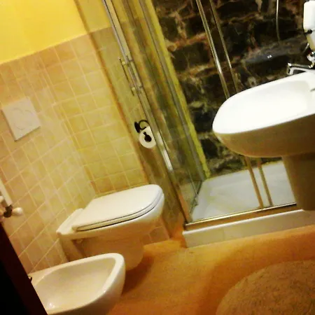 La Corte Di Lucina Hotel *