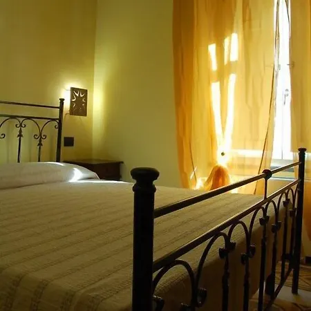 La Corte Di Lucina *