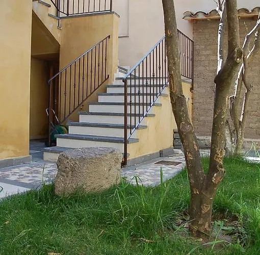 La Corte Di Lucina *