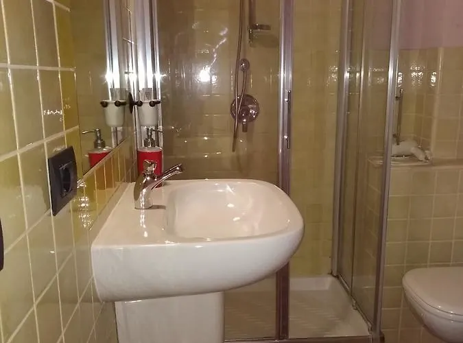 La Corte Di Lucina *