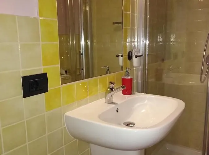 La Corte Di Lucina *